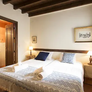  Apartment Puerta Elvira Centro Free Parking Spain